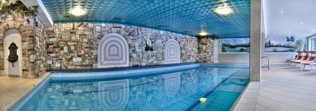 Sporthotel Spoegler กอลลาลโบ ภายนอก รูปภาพ